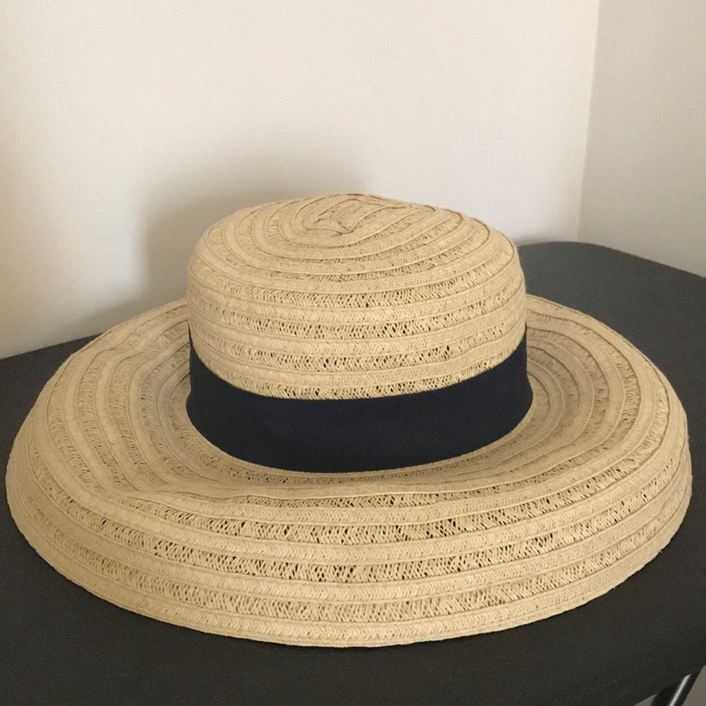 Straw style sun hat - Picture 2 of 4